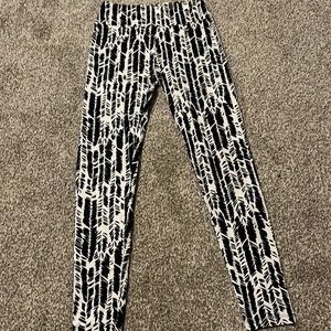 One size fits all lularoe leggings.